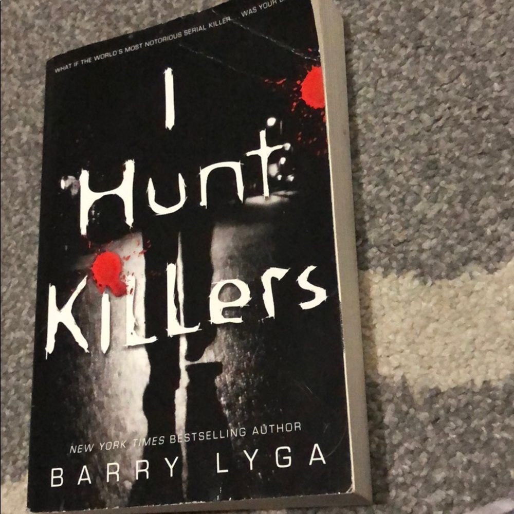 Book - I HUNT KILLERS
